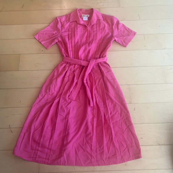 Vintage 1950s Pink Pleated Short Sleeve Dress - image 4