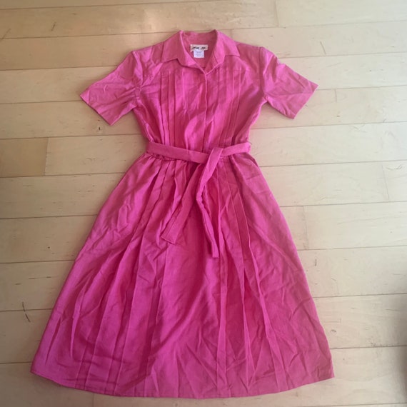 Vintage 1950s Pink Pleated Short Sleeve Dress - image 2