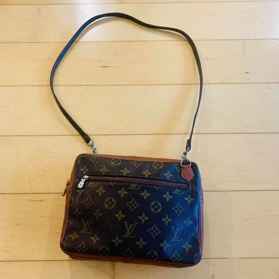 Vintage Louis Vuitton handbag from 90s