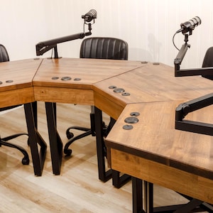 Podcast Tables - Modular Desks