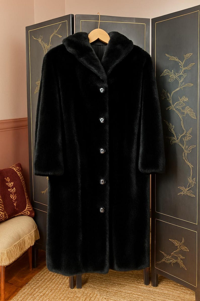 Abrigo de invierno de piel sintética negra / Chaqueta de felpa suave para mujer, talla mediana / Abrigo largo estilo vintage / 117 cm de largo imagen 1