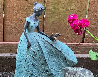 Fairy Angel Girl Garden Statue, Leaf Girls Resin Figurine, Indoor Outdoor Home Décor Gifts for Women 8.5 x 5.25 x 12 Inch