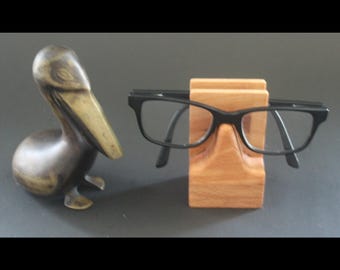 Porte-lunettes en bois fait main – Disponible en chêne, hêtre ou acacia – Support optique artisanal et unique Atelier Peli