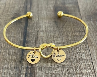 Personalized bracelet with heart knot and medals, gift idea for mom, grandmother's day, birthday, bridesmaid