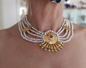 Vintage Jewelry Set. Pearl Necklace with Gold Pendant and Pearl Earrings.