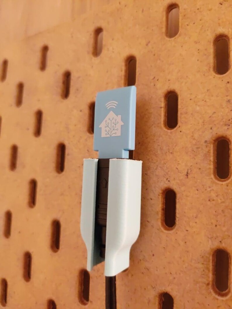 Usb Cable Mount IKEA Skadis USB Cable Mount Holder - Pegboard Wall Organizer for USB-A ...