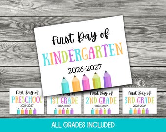 First Day of Kindergarten Sign, Back to School Photo Prop, 1st Day of Kindergarten Sign, First Day of School Signs Printable