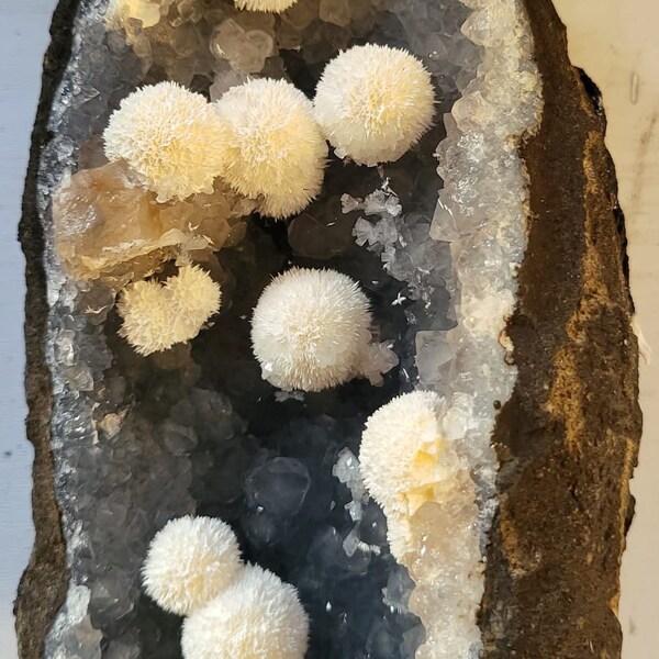 Chalcedony Geode - Etsy