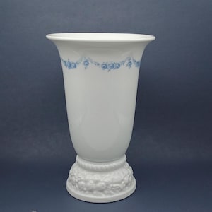 White Porcelain Vase Classic Rose Collection Rosenthal Group, Germany