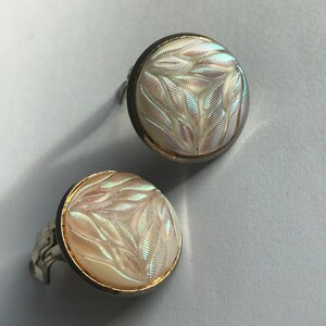 Boucles D'Oreilles Clips Vintage ATTITUDE PARIS - Doré - Matière Tissu - Occasion Très Bon État
