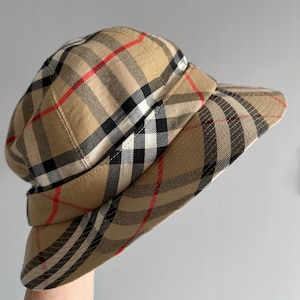 Vintage Burberry Bucket Hat Classic Beige Nova Check size L