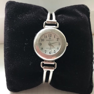 Vintage accessory women&#39;s wristwatch. Woman watch. Classic wristwatch, 80s. Solid watch in working condition.