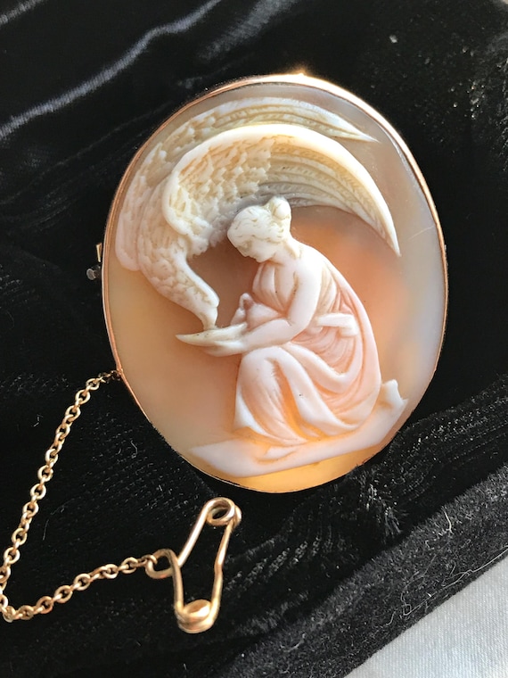 貝殻のカメオブローチ。ヘーベと鷲のブローチ - Etsy 日本