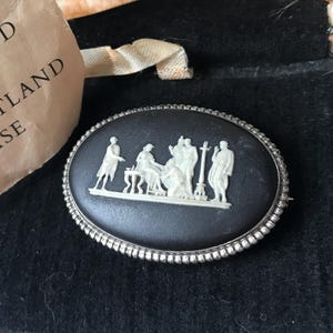 Vintage cameo brooch Wedgwood. Brooch black Jasper Ware. Greek Mythology gemma brooch.