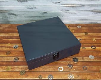 Grafite Polished Wood Box: Personalized Keepsake Storage