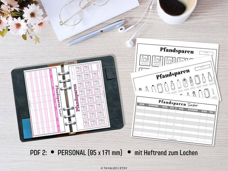 Op de afbeelding: Een set printbare PDF-pagina's voor het bijhouden en organiseren van flessenstatiegeld-besparingen. De pagina's bevatten een raster om data, bedragen en totalen te registreren. De pagina's zijn ontworpen voor een persoonlijke planner met een formaat van 95 x 171 mm en hebben een bindrand om gaten te ponsen.
