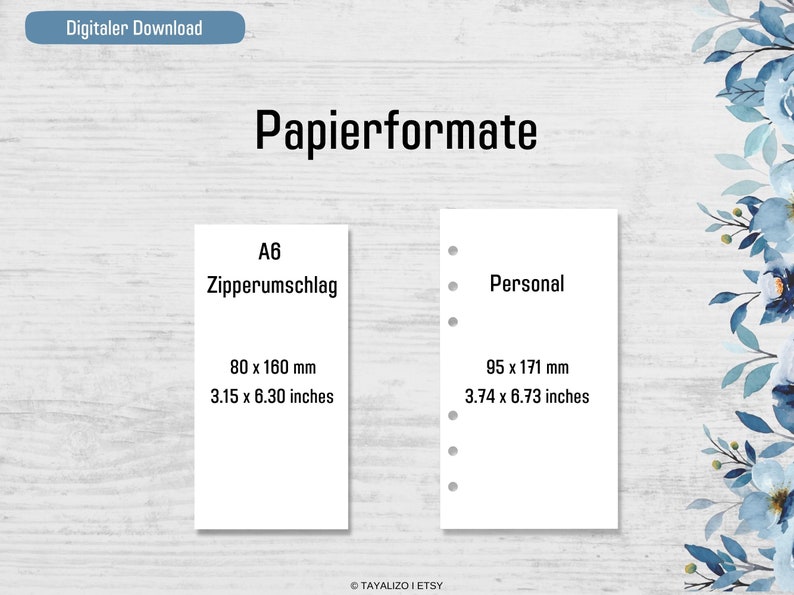 K&ouml;nnte beinhalten: Eine wei&szlig;e Karte mit dem Text "A6 Zipperumschlag" und Ma&szlig;en in Millimetern und Zoll. Eine zweite wei&szlig;e Karte mit dem Text "Personal" und Ma&szlig;en in Millimetern und Zoll. Beide Karten befinden sich auf einem Holzmaserungshintergrund.