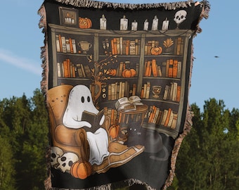 Manta tejida de Ghost Book Reader, manta de algodón para amantes de los libros para Halloween, manta acogedora para amantes de la literatura, decoración única de estilo cottagecore oscuro