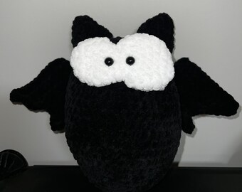 Murciélago de Halloween de peluche de ganchillo