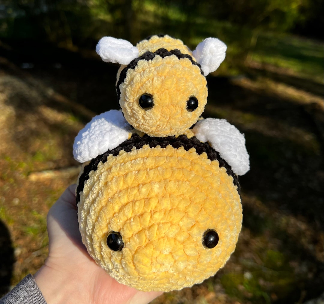 Crochet Plush Bumble Bee - Etsy