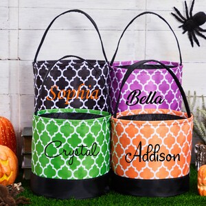 パーソナライズされたハロウィーンバケツ、トリックオアトリートバッグ、名前入りモノグラムハロウィーンバスケット、子供用ハロウィーンギフト、トートバッグ、キャンディバケツバッグ