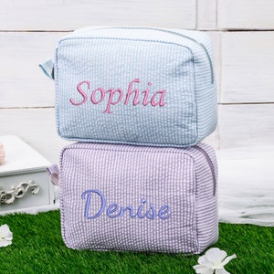 Personalized Seersucker Cosmetic Bag, Monogrammed Toiletry Bag, Embroidered Make Up Bag,Bridesmaid Makeup Bag, Bridesmaid Gift, Women Gifts zdjęcie 4