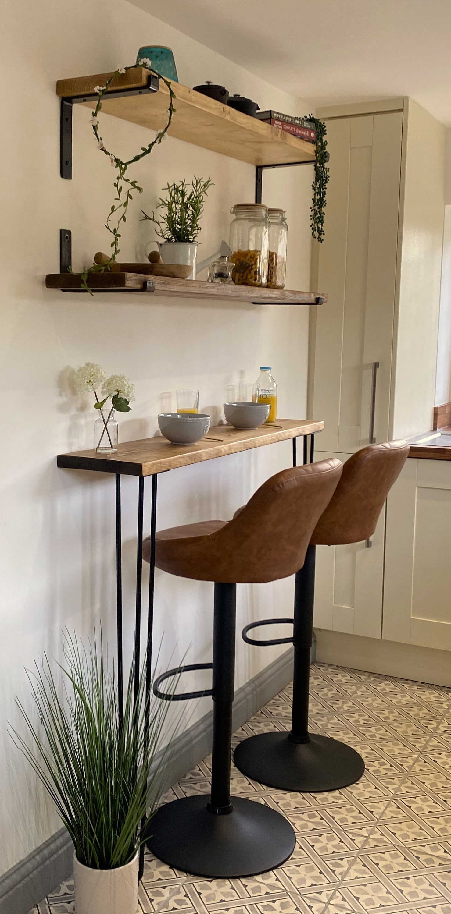 Scaffold board breakfast bar discount
