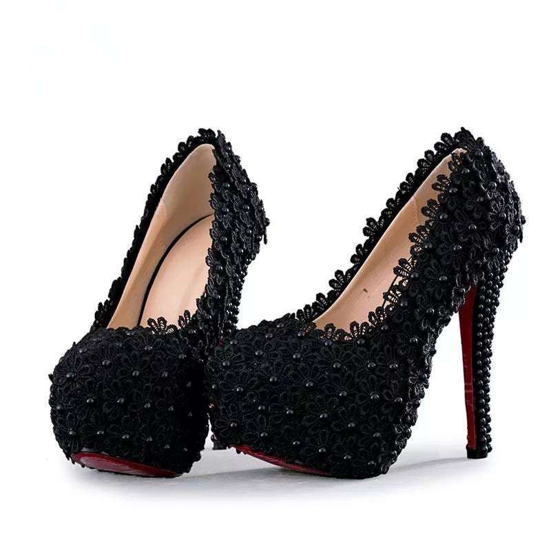 Bata - Every girl needs a pair of 'head-turning' heels.... | Facebook