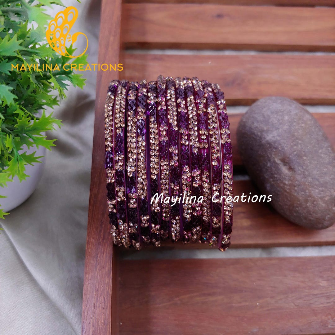 Glass Bangles Bows And Bangles Shop Indiamart Glass Bangles Rate