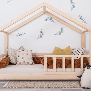 House bed with fall protection, children&#39;s bed, Kids House Bed, Montessori Bed, Wood Toddler Bed, Floor Bed - KUU