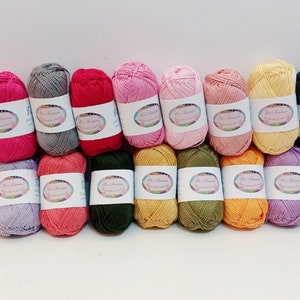 1 Gomitolo da 50 gr. "Furore" Fili e Fantasia 100% cotone gasato mercerizzato 125 mt. altissima qualità (52 colori) da lavorare 2,5/3,5