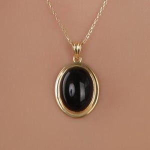 Black Onyx Stone Necklace For Women, Dainty Black Onyx Necklace in 14K Gold or Silver, Trendy Women Necklace, Natural Black Stone Necklace
