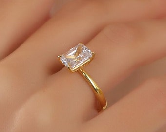 Diamond Solitaire Radiant Ring , 14K Gold Radiant Cut, Minimalist Wedding Band Ring, Solitaire Engagement Ring, Diamond Solitarie