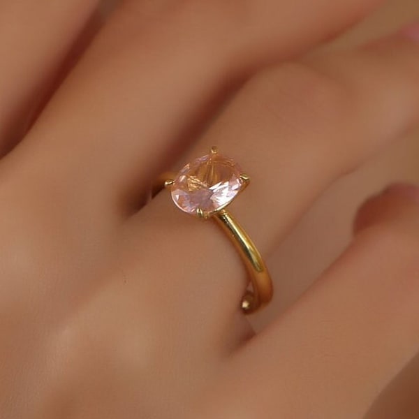 Morganite Oval Solitaire Silver Ring , 14K Gold Oval Cut, Minimalist Wedding Band Ring, Solitaire Engagement Ring, Morganite Ring