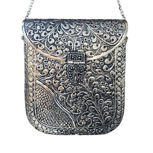 Silver Metal Clutch Indian Handmade Silver Metal Party Sling Bag /Ethnic Handmade Vintage Style Purse, Hand Clutch [Silver]