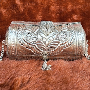 Antique Metal Clutch Indian Handmade Silver Metal Party Sling Bag /Ethnic Handmade Vintage Style Purse, Hand Clutch  [Silver]