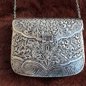 Silver Metal Clutch Indian Handmade Silver Metal Party Sling Bag /Ethnic Handmade Vintage Style Purse, Hand Clutch  [Silver]