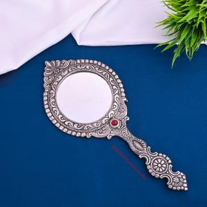 Vintage Style Round Shape Hand Mirror For Makeup /Traditional design mirror/ Travelling Mirror/Antique Hand Held Vanity Mirror /Gift for Her