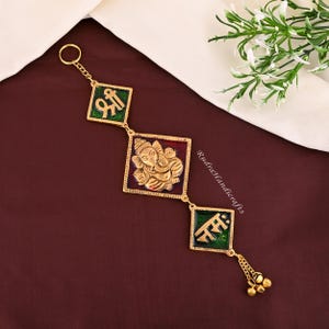 Om Ganesh Mantra Hindu Metal Wall Hanging, Car Ornament Chains, Keyrings, OM Car Rear View Mirror Hanging-OM Wall/Door Hanging for Positive