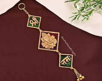 Om Ganesh Mantra Hindu Metal Wall Hanging, Car Ornament Chains, Keyrings, OM Car Rear View Mirror Hanging-OM Wall/Door Hanging for Positive