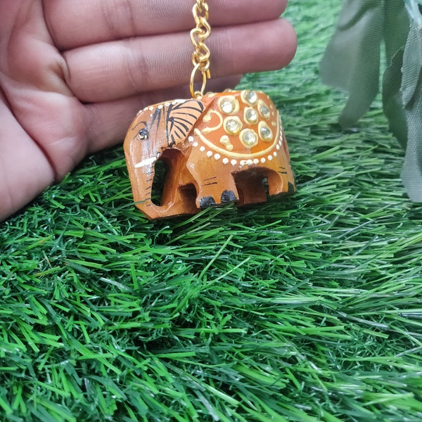 3D Handmade wooden elephant, Indian Handicrafts, Wooden Painted Elephant keychain, wood carvings, wooden Keytag, unique keyrings