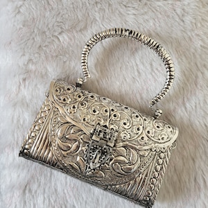 Handmade Vintage Metal Beads Clutch / Sling Bag 14