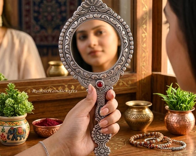 Vintage Style Round Shape Hand Mirror For Makeup /Traditional design mirror/ Travelling Mirror/Antique Hand Held Vanity Mirror /Gift for Her