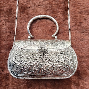 Silber Metall Clutch indisch handgefertigt Silber Metall Party Sling Bag / ethnische handgemachte Vintage-Stil Geldbörse, Handclutch [Silber]