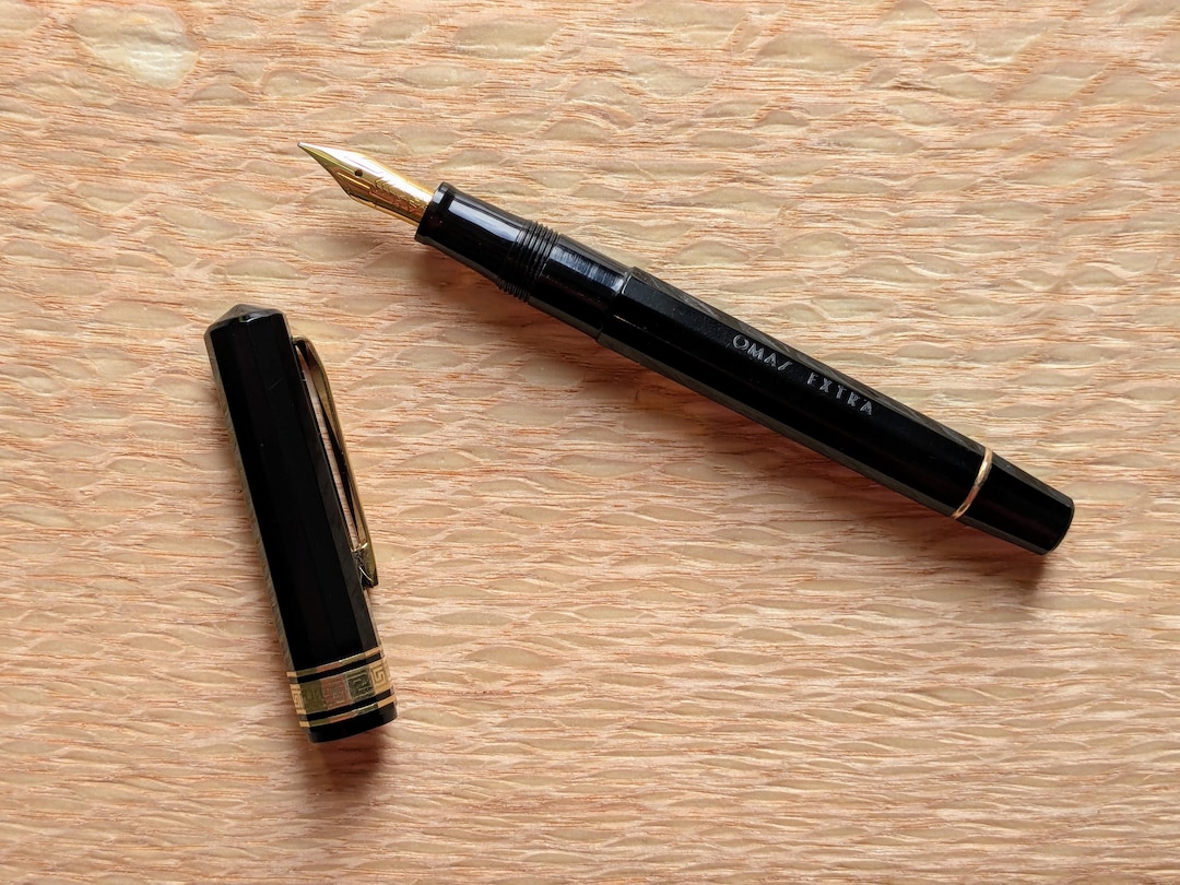 OMAS EXTRA 万年筆 ブラック ゴールド il_1080xN.6752355927_eyls.jpg