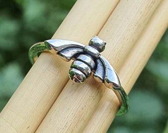 Dainty Sterling Silver Bee Ring | Honeycomb Jewelry, Oxidized Ring for Women