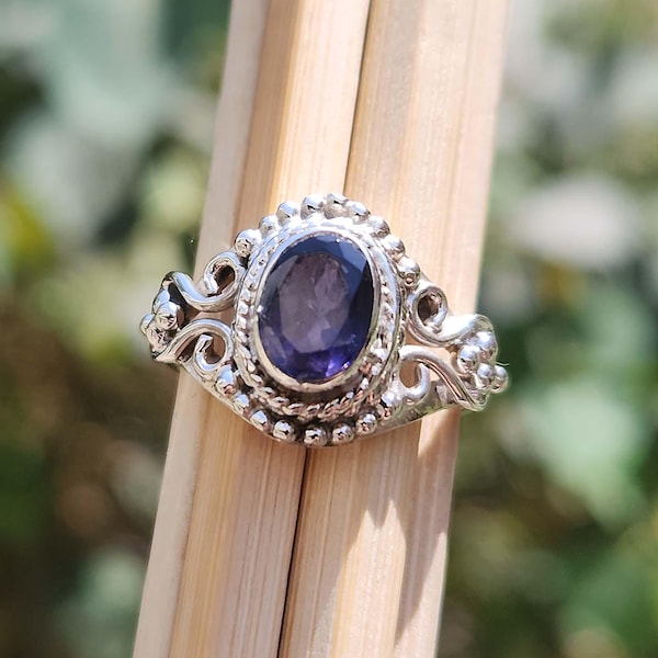 Vintage Iolite Ring- 925 Sterling Silver Designer Ring- Oval Gemstone- Handmade Jewelry- Vintage Grandma Gift- Mother Gifts- Iolite Jewelry