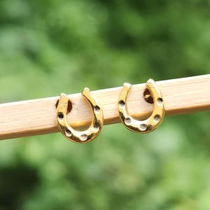 Minimalist Lucky Horseshoe Stud Earrings 925 Sterling Silver, Gold or Rose Gold * Horseshoe Earrings * Horse Shoe Earring * Christmas Gift