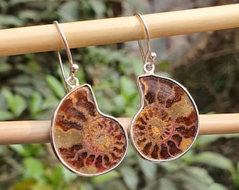 Pendientes de amonita fósil, joyas para amantes del mar, pendientes de amonita, joyas de piedras preciosas fósiles, pendientes hechos a mano de plata de ley 925, joyas de playa