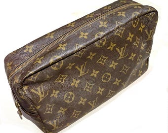Louis Vuitton 1970s canvas monogram trousse- pouch, great condition